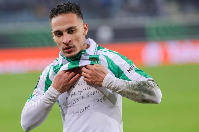 Antony, celebrando su gol ante el Gent (Foto: EFE).