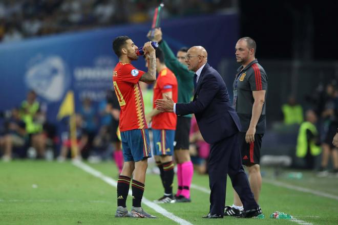 Dani Ceballos y Luis de la fuente, en un partido de la sub-21 (Cordon Press)