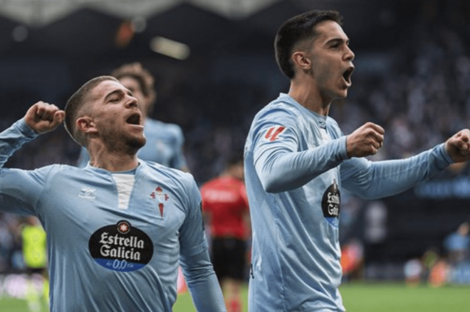 Sergio Carreira y Hugo Sotelo celebran la victoria ante el Betis (Foto: RC Celta).