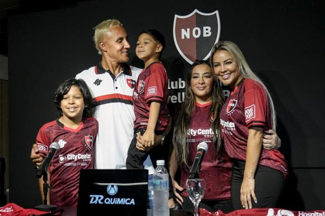 Keylor Navas durante su presentación con Newell's Old Boys (Foto: Cordon Press).