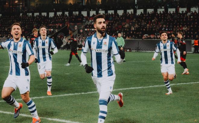 Brais Méndez celebra su gol en el Midtjylland-Real Sociedad (Foto: RSO).