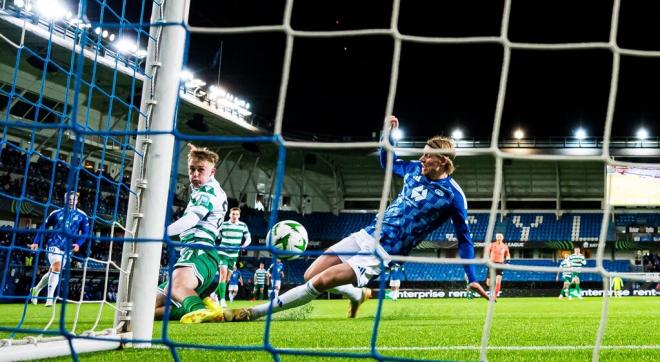 Gol de Michael Noonan al Molde en Conference League (Foto: Cordon Press).