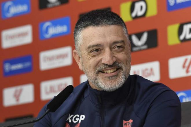 García Pimienta, en la rueda de prensa previa al partido ante el Valladolid (Foto: Kiko Hurtado).