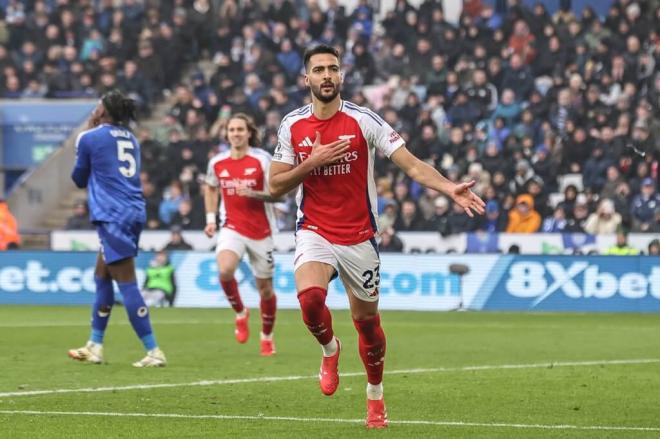 Mikel Merino celebra uno de sus goles al Leicester (Foto: Cordon Press).