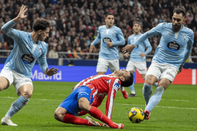 Borja Iglesias y Pablo Durán (Foto: LaLiga).