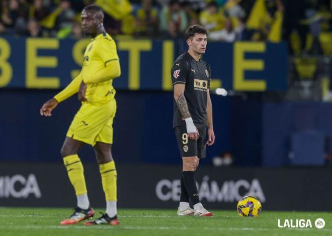 Hugo Duro, ante el Villarreal CF (Foto: LALIGA).