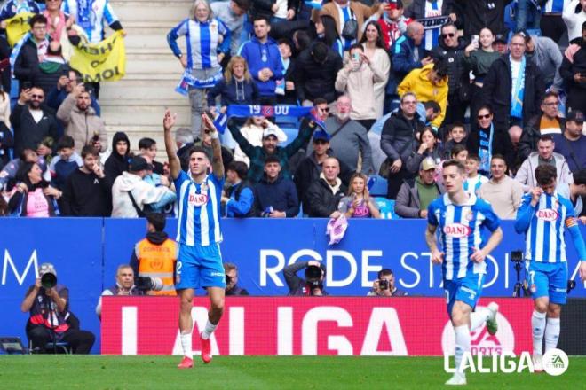 Roberto Fernández celebra su gol al Athletic (Foto: LALIGA).