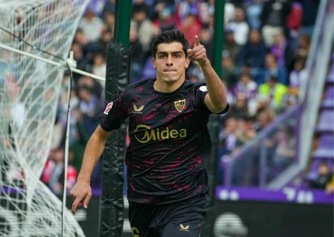 Juanlu celebra el primero de sus goles en Valladolid (Foto: Cordon Press).