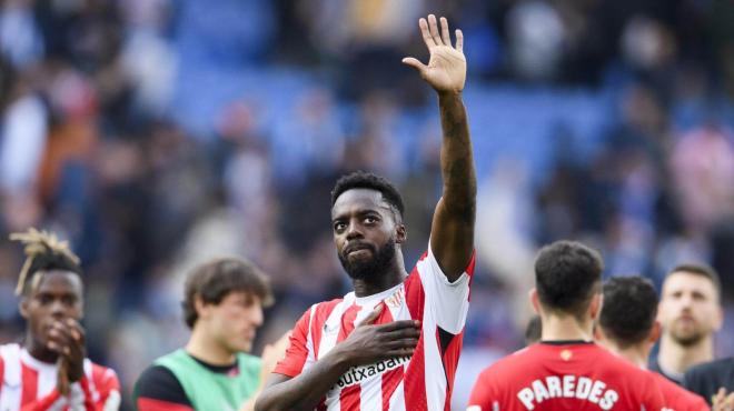 Saludo de Iñaki Williams, presumible titular ante el Real Valladolid en San Mamés (Foto: Athletic Club).