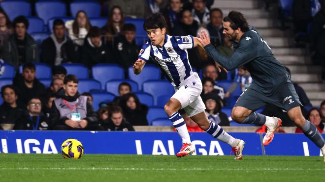 Take Kubo, en un partido con la Real Sociedad (Foto: Cordon Press).