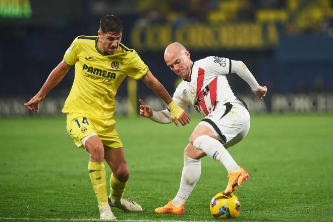 Isi Palazón y Santi Comesaña, en el Villarreal-Rayo (Foto: Cordon Press).