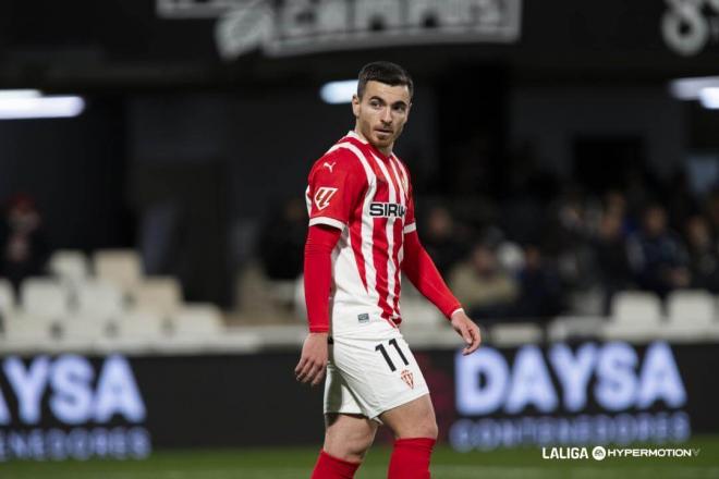 Víctor Campuzano en un partido con el Sporting (Foto: LALIGA).