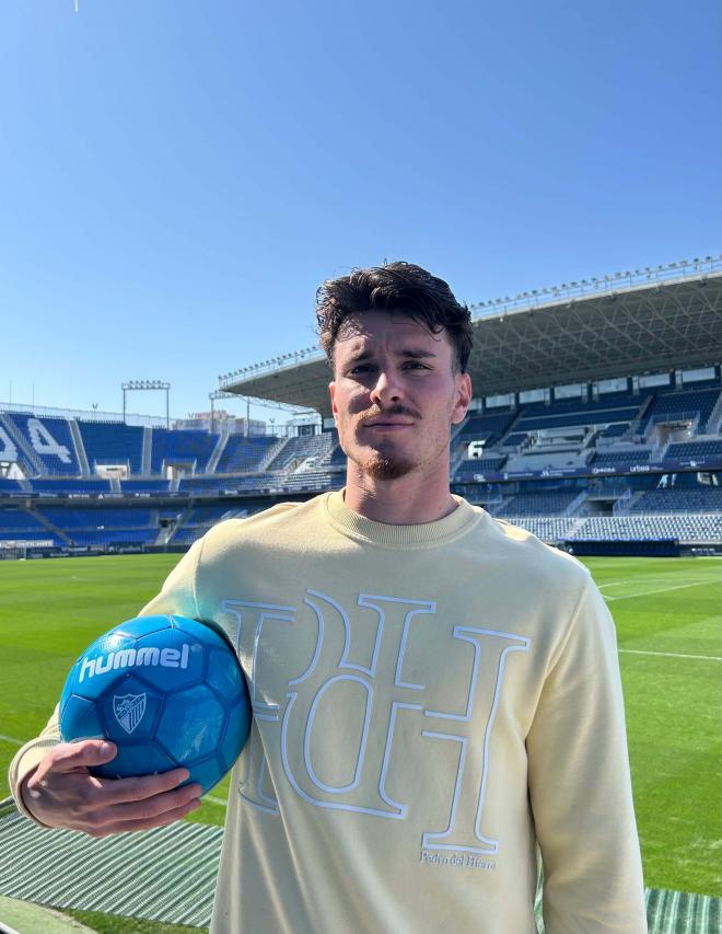 Murillo, en La Rosaleda tras la entrevista. (Foto: A. Fuentes)