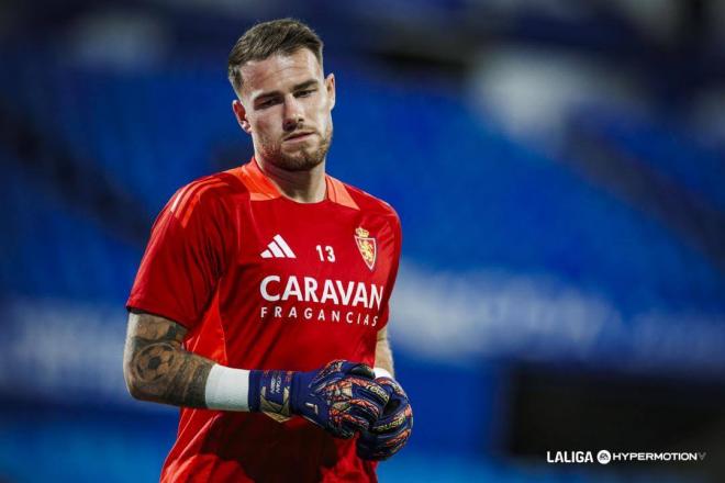 Gaëtan Poussin, antes de un partido del Real Zaragoza (Fotos: LALIGA).