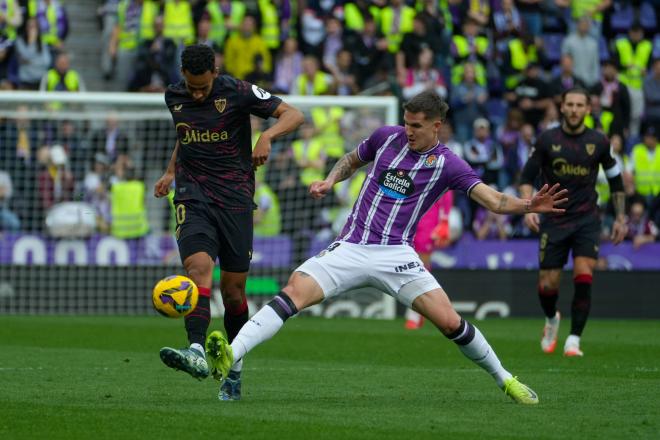 Djbril Sow, ante el Valladolid (Foto: Cordon Press).