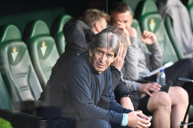 Manuel Pellegrini, en el Betis-Gent (Foto: Kiko Hurtado).