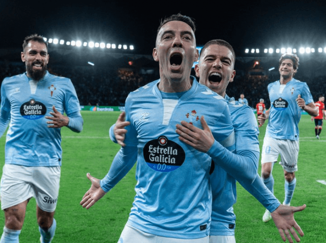 Iago Aspas celebra el gol con Sergio Carreira (Foto: RC Celta).