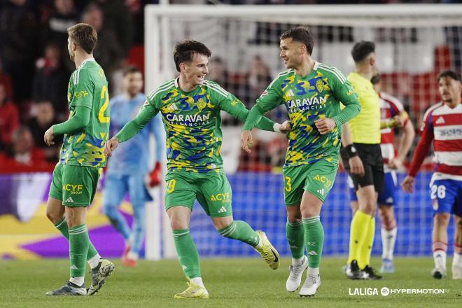 Gol de Alberto Marí con el Real Zaragoza al Granada (Foto: LALIGA).