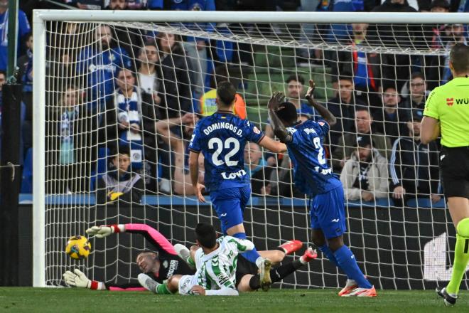 David Soria, ante el Betis (Foto: EFE).