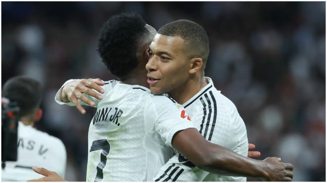 Vinicius Jr y Kylian Mbappé. (Foto: EFE)