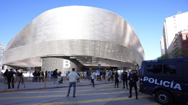 Exteriores del estadio Santiago Bernabéu (Cordon Press)