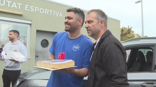 Hansi Flick y su tarta de cumpleaños