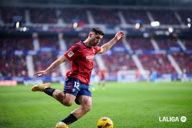 Jesús Areso en un partido de Osasuna en El Sadar. (Foto: LALIGA)