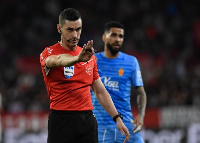 Muñiz Ruiz, en el Sevilla-Mallorca (Foto: Kiko Hurtado).