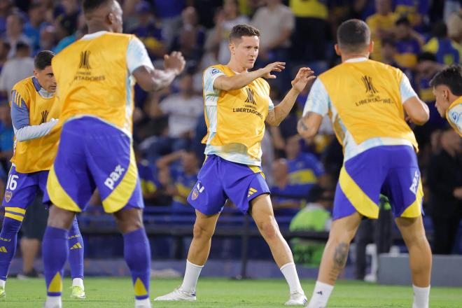 Ander Herrera, en el calentamiento de Boca Juniors (FOTO: EFE).