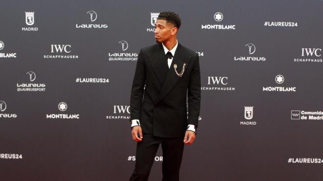 Jude Bellingham vistiendo de Louis Vuitton en los Premios Laureus (Cordon Press)