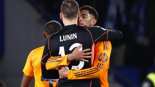 Bellingham abraza a Lunin en Anoeta (Foto: @lunin_andrey )