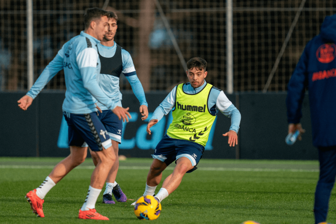 Fran Beltrán, Manquillo e Iker Losada en Afouteza (Foto: RC Celta).