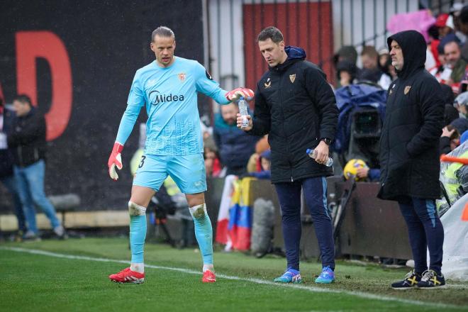 Orjan Nyland, ante el Rayo Vallecano (Foto: Cordon Press).