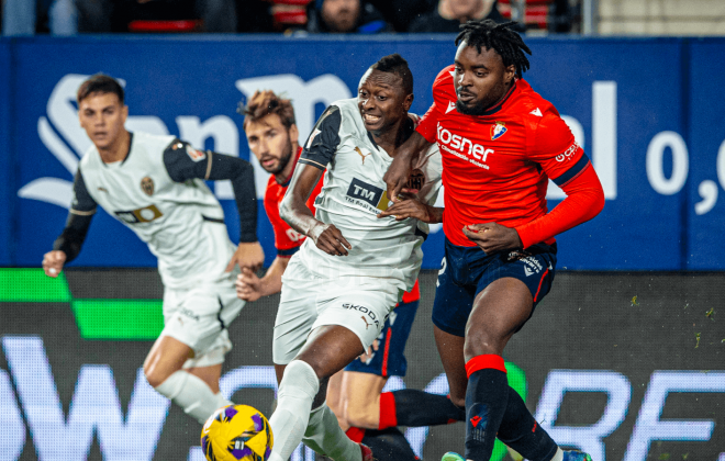 Sadiq Umar ante Osasuna