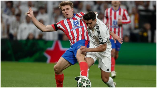 Pablo Barrios y Brahim Díaz, durante el Real Madrid-Atlético (foto: EFE).