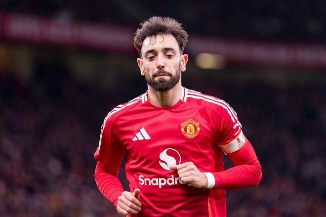 Bruno Fernandes en un partido con el Manchester United. (Foto: Cordon Press)