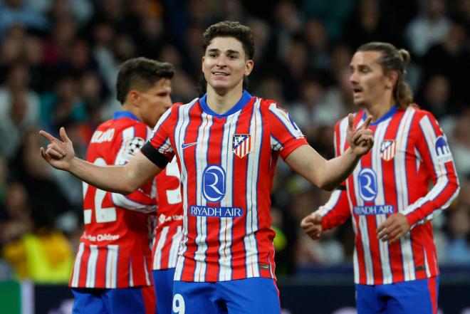 Julián Álvarez celebrando su gol en el Bernabéu (EFE)