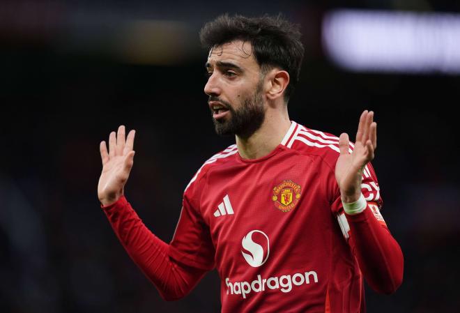 Bruno Fernandes en un partido con el Manchester United. (Foto: Cordon Press)