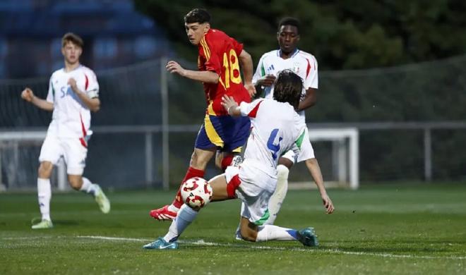 Bruno Luque, con la selección española sub 15 (Foto: RFEF).