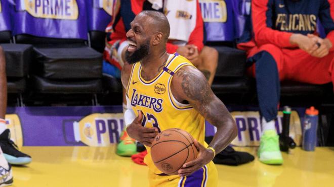 LeBron James en el partido contra los Pelicans (Cordon Press))