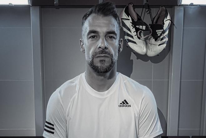 Álvaro Negredo se retira del fútbol.