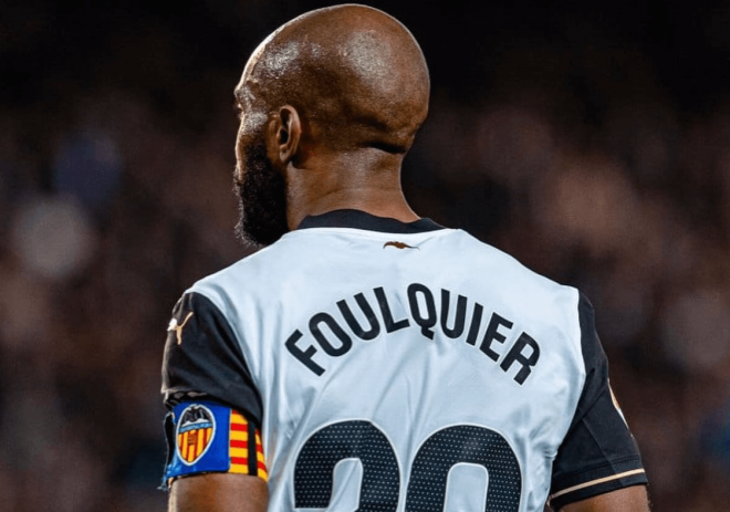 Dimitri Foulquier fue capitán ante el Real Madrid