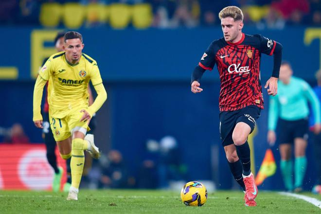 Robert Navarro ante el Villarreal. (Foto: Cordon Press)