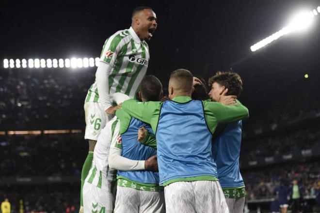 Diego Llorente celebra su gol ante Las Palmas (Foto: Kiko Hurtado)