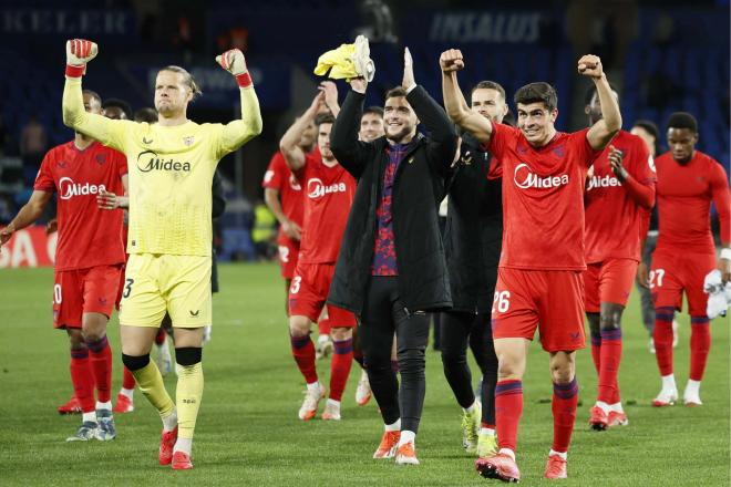 El Sevilla celebra su victoria sobre la Real Sociedad (Foto: Cordon Press).