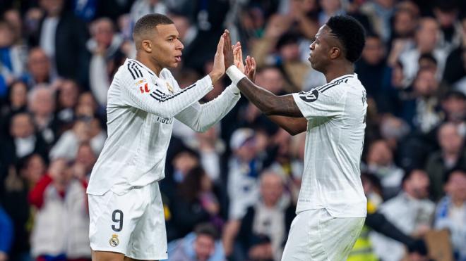 Mbappé y Vinicius durante un partido con el Real Madrid (Fuente: Cordon Press)