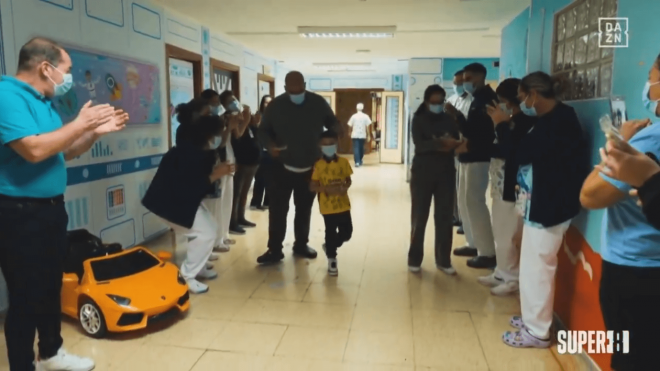 El pequeño aficionado de la UD Las Palmas en el hospital en su último día.