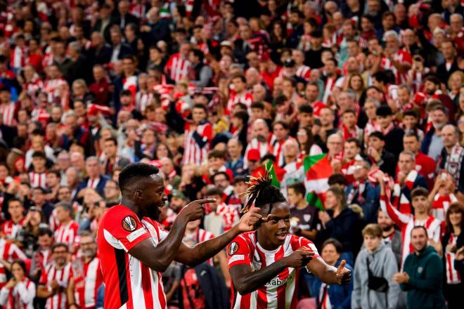 Celebración de los hermanos Iñaki y Nico Williams de un gol en San Mamés (Foto: Athletic Club).