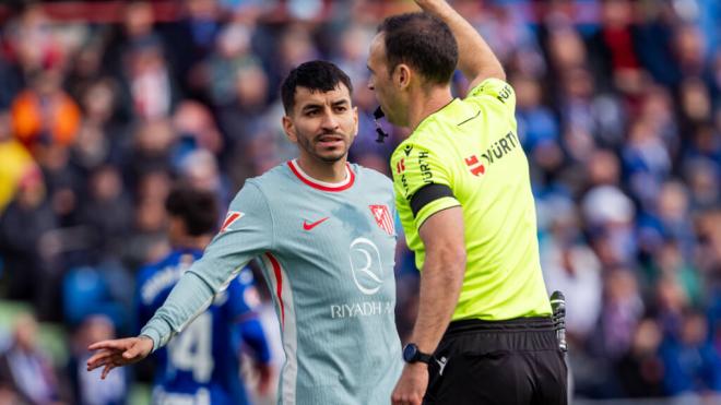 Ángel Correa y Cuadra Fernández, en el Getafe-Atleti (Cordon Press)