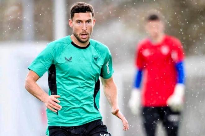 El capitán Oscar de Marcos entrenando en Lezama (Foto: Athletic Club).